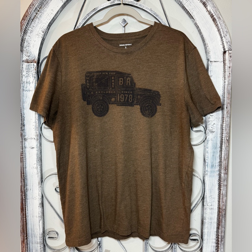 Lot of 3 Banana Republic Graphic T-Shirts / Grey / Brown / Green Size XL - Picture 5 of 16